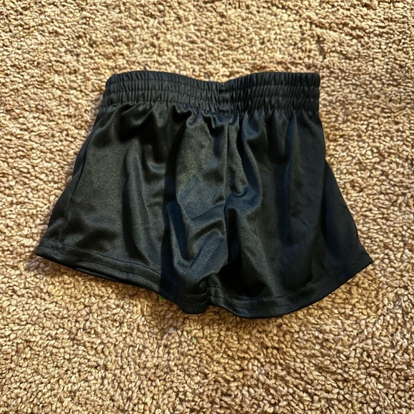 Champion shorts - Picture 2 of 2